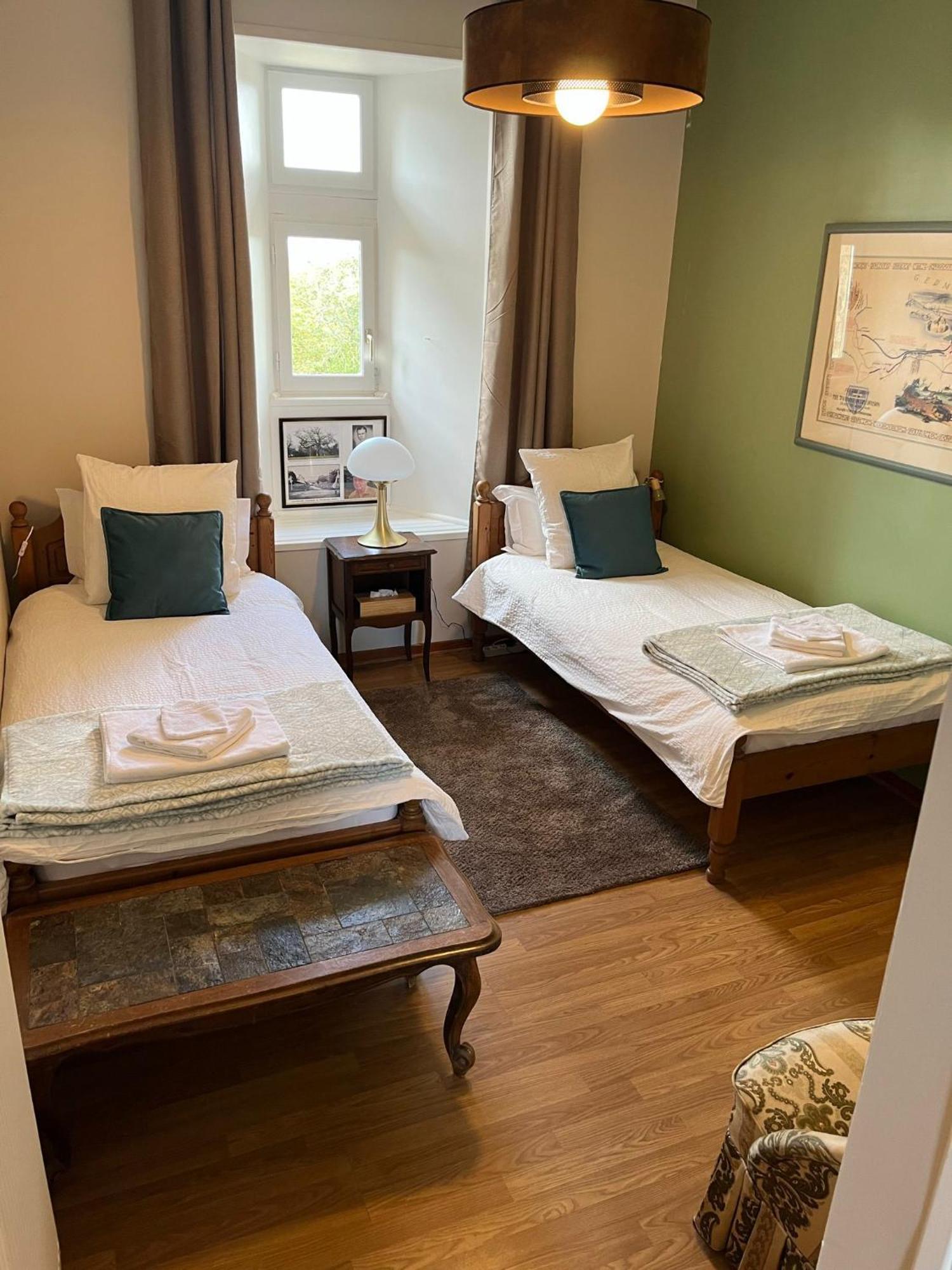 La Fiere Bridge Guest House Amfreville  Экстерьер фото